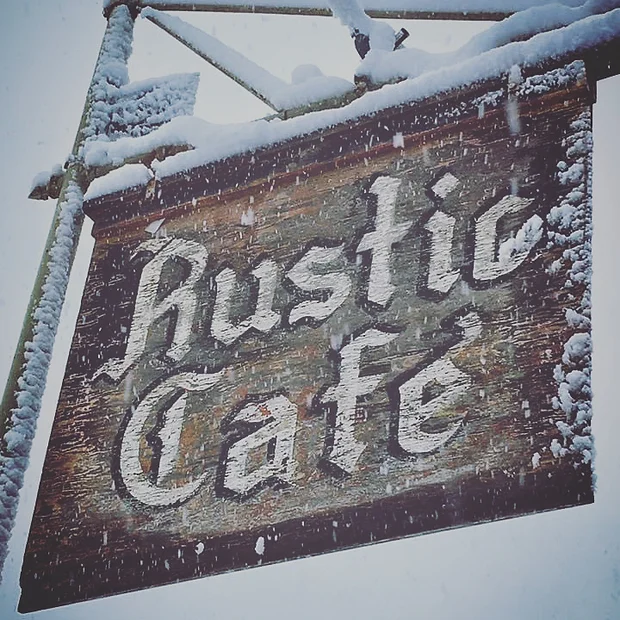 rustic-cafe-sign-exterior